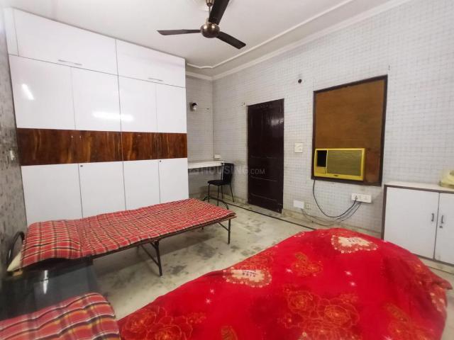 Flat for rent in West Delhi, Deri