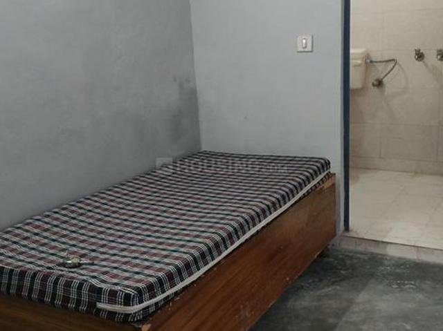 Flat for rent in West Delhi, Deri