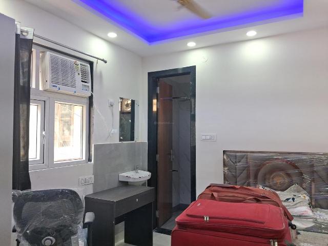 Flat for rent in West Delhi, Deri