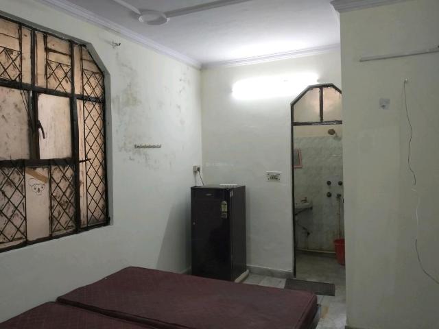 Flat for rent in West Delhi, Deri