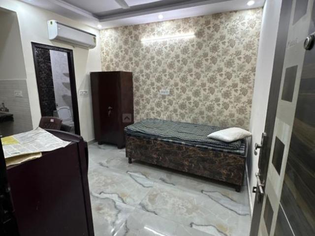 Flat for rent in West Delhi, Deri