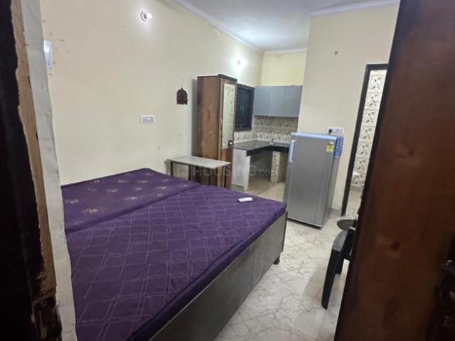 Flat for rent in West Delhi, Deri