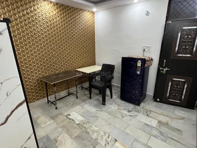 Flat for rent in Anand Parbat, Delhi
