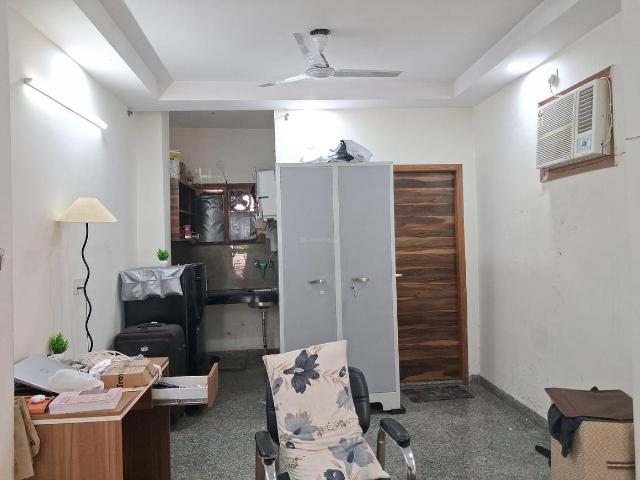 Flat for rent in West Delhi, Deri