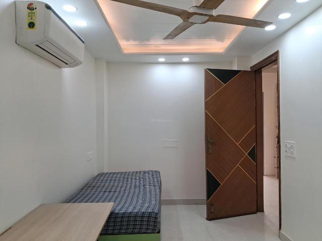 Flat for rent in West Delhi, Deri