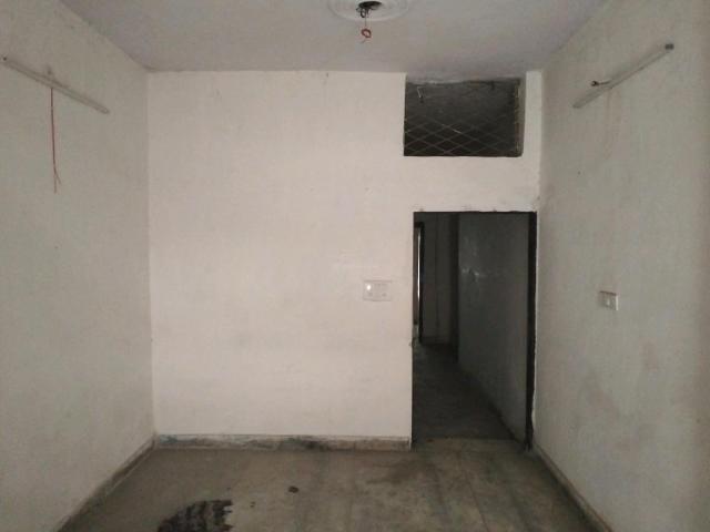 Flat for rent in West Delhi, Deri