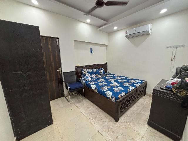 Flat for rent in West Delhi, Deri