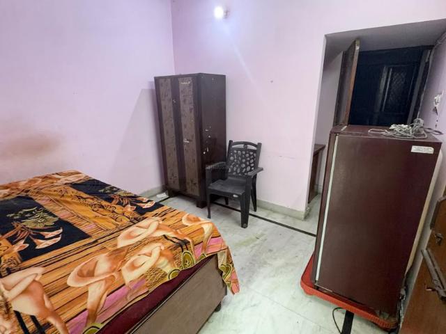 Flat for rent in West Delhi, Deri