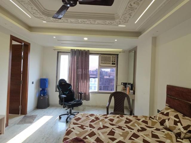Flat for rent in Shalimar Bagh, Delhi