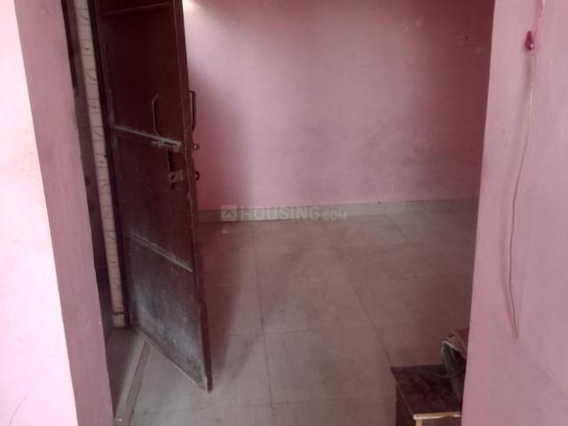 Flat for rent in East Delhi, Deri