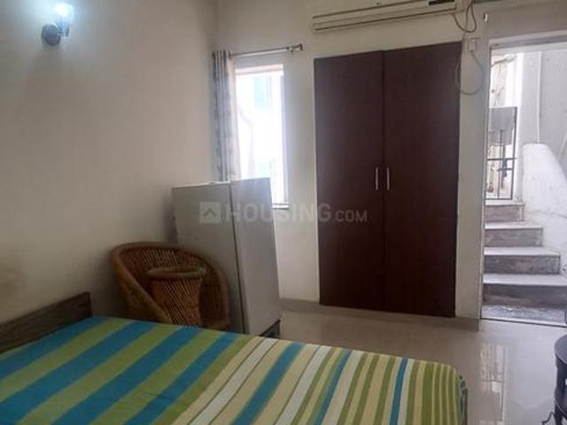 Flat for rent in South Delhi, Deri
