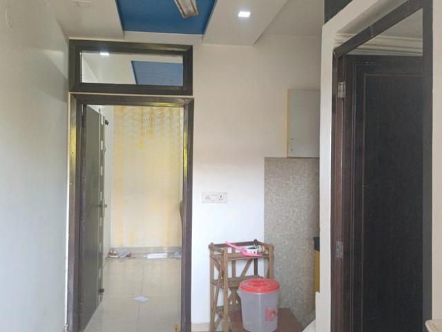 Flat for rent in South Delhi, Deri