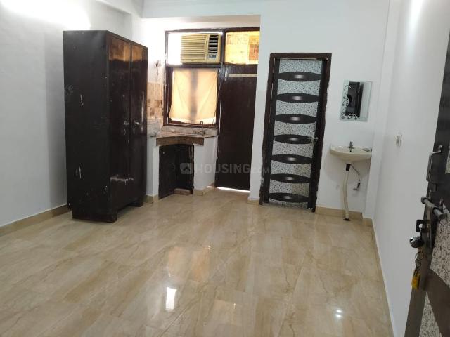 Flat for rent in South Delhi, Deri