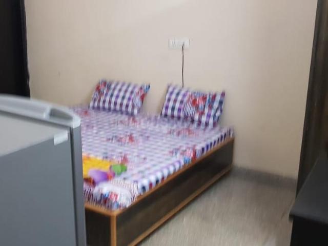 Flat for rent in North Delhi, Deri