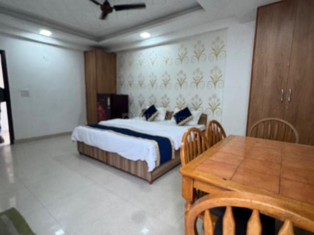 Flat for rent in South West Delhi, Deri