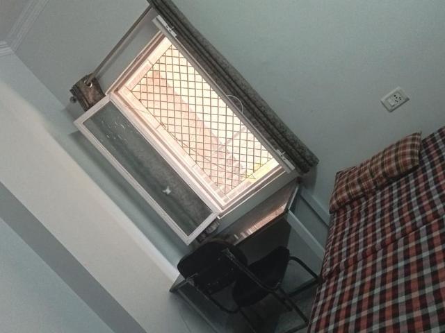 Flat for rent in West Delhi, Deri