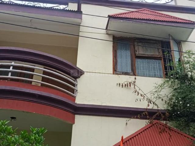 House for rent in Madya