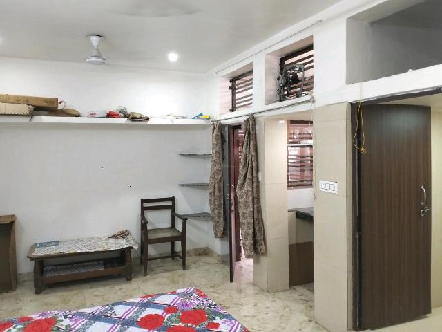 House for rent in North West Delhi, Deri