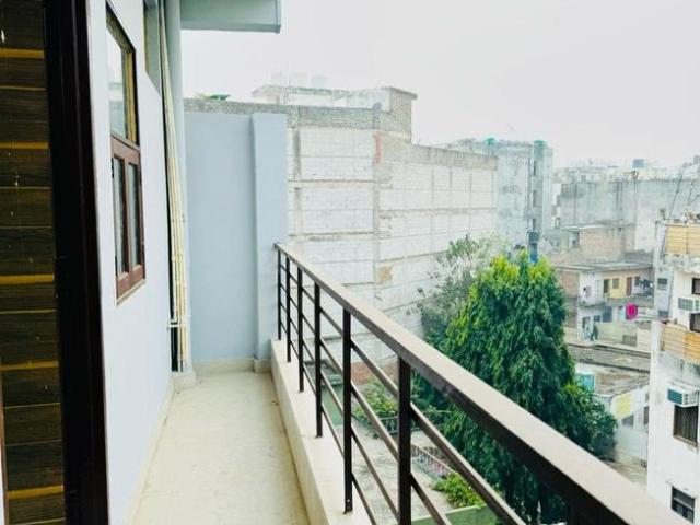 House for rent in South Delhi, Deri