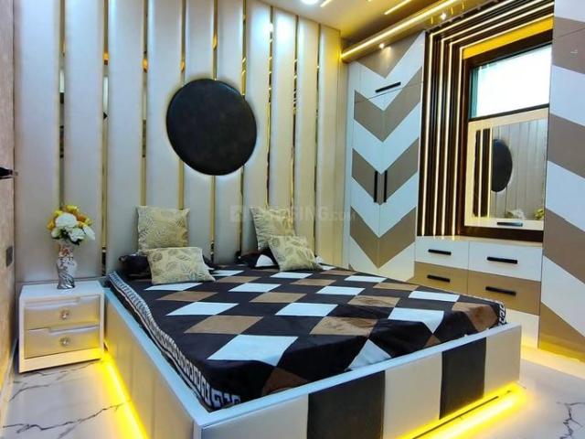 House for sale in Hariana