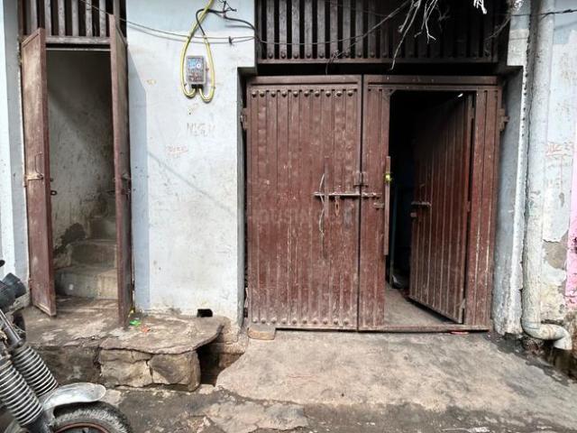 House for sale in North East Delhi, Deri