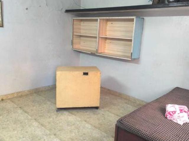 Property for rent in Deri