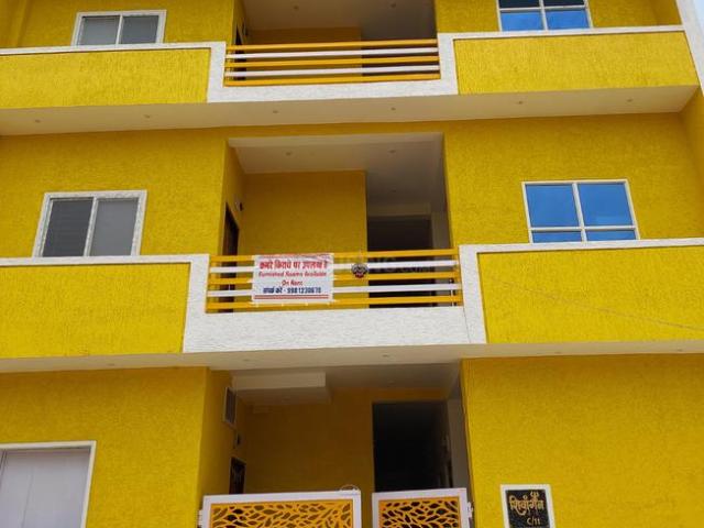 Flat for rent in Budhni