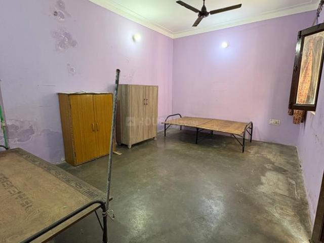 Flat for rent in North Delhi, Deri
