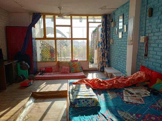 Flat for rent in Deri
