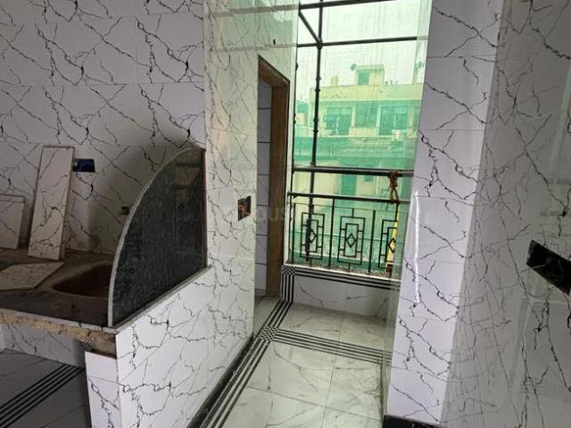 Flat for rent in West Delhi, Deri