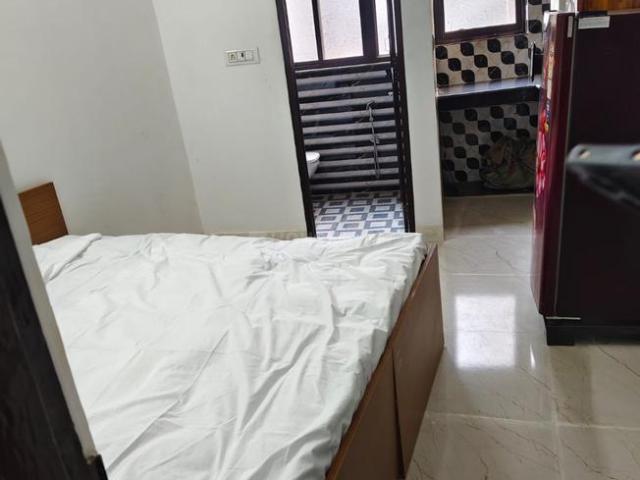 Flat for rent in Deri