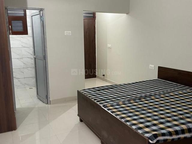 Flat for rent in Sector 127, Santemarja