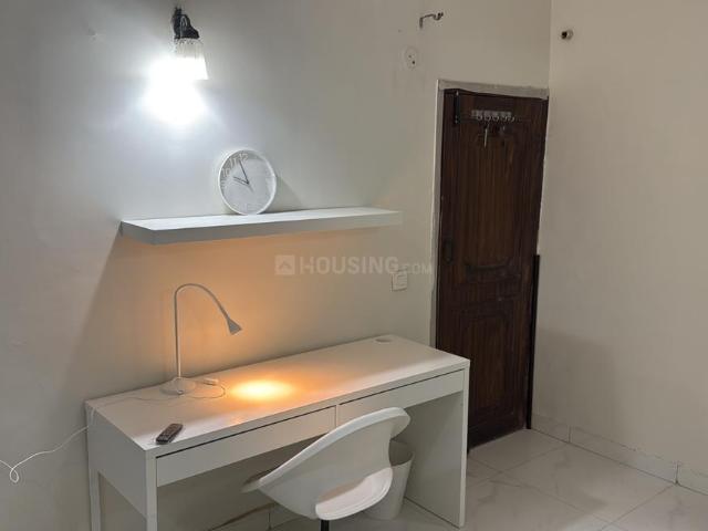Flat for rent in Arun Vihar, Noida