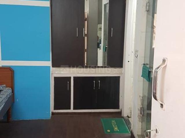 Flat for rent in South Delhi, Deri