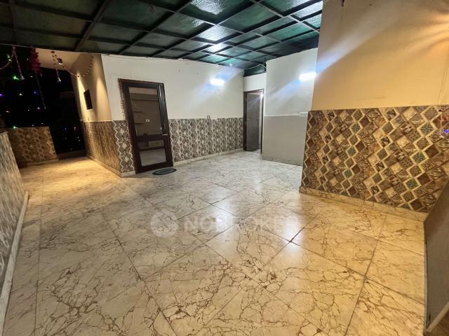 Property for rent in South West Delhi, Deri