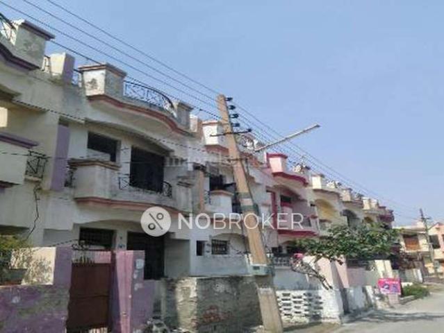 Property for sale in Hariana