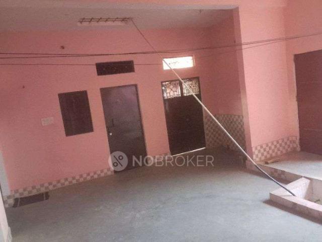 Property for rent in Deri