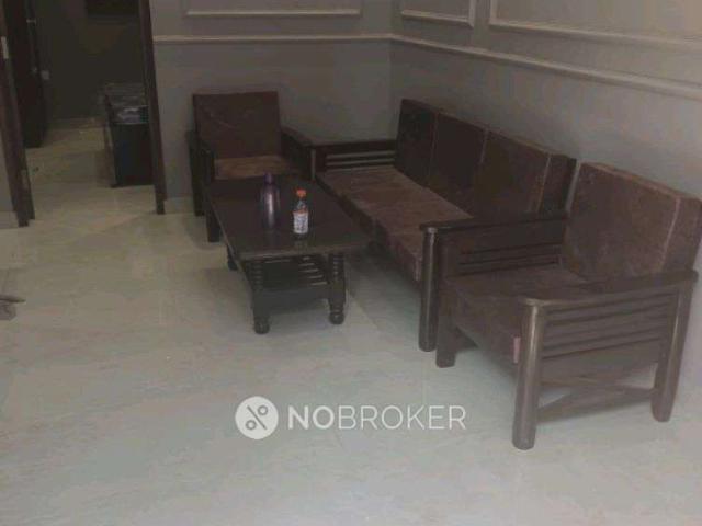 Property for rent in Deri