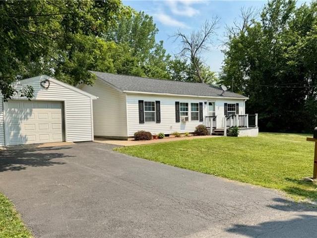 House for sale in Oneida, New York