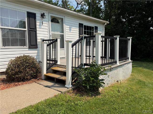 House for sale in Oneida, New York