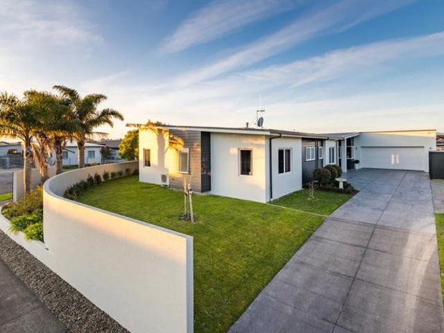 House for rent in Kelvin Grove, Palmerston North
