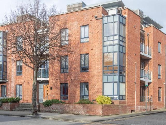 Apartment to rent in Bluebell, North Tipperary