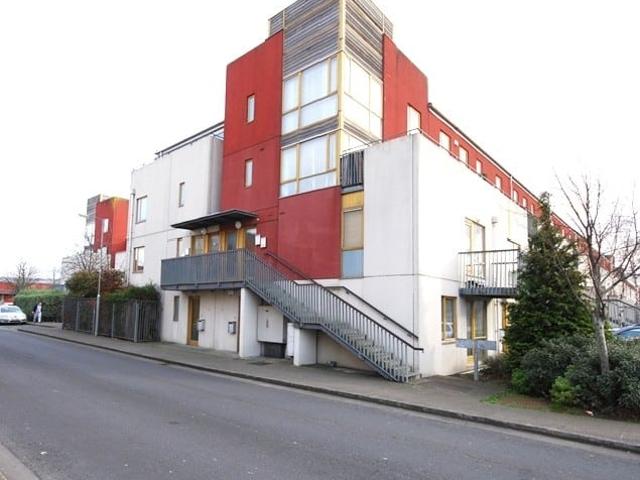 Apartment to rent in Bluebell, North Tipperary