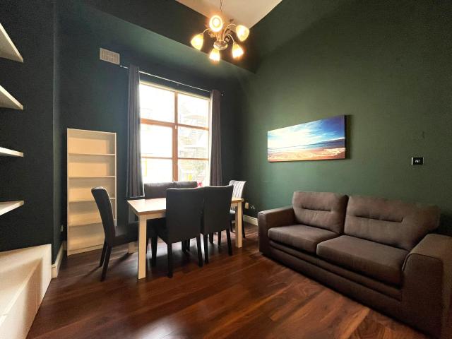 Apartment to rent in Bluebell, North Tipperary