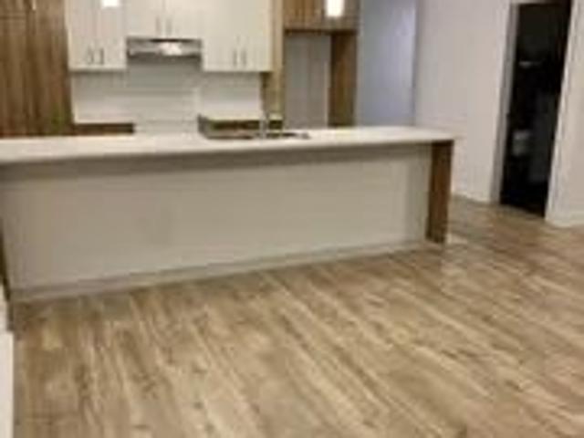 Apartment for rent in St-jacques, Quebec