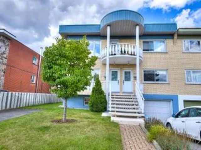 Apartment for rent in Laval-des-rapides, Quebec