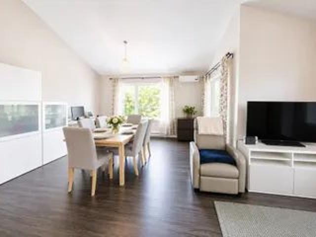 Apartment for rent in Laval-des-rapides, Quebec