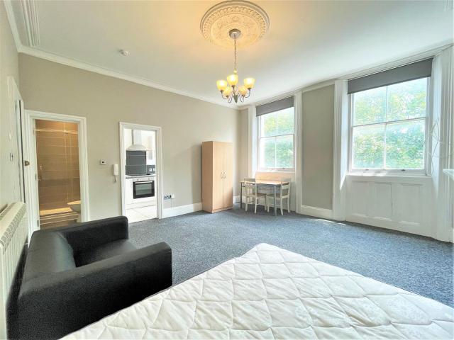 Apartment for rent in Brunswick, Brighton & Hove