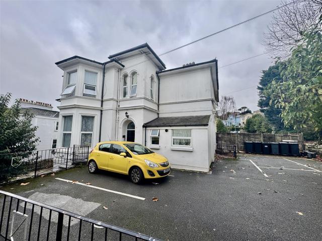 Apartment for rent in Torre, Torquay