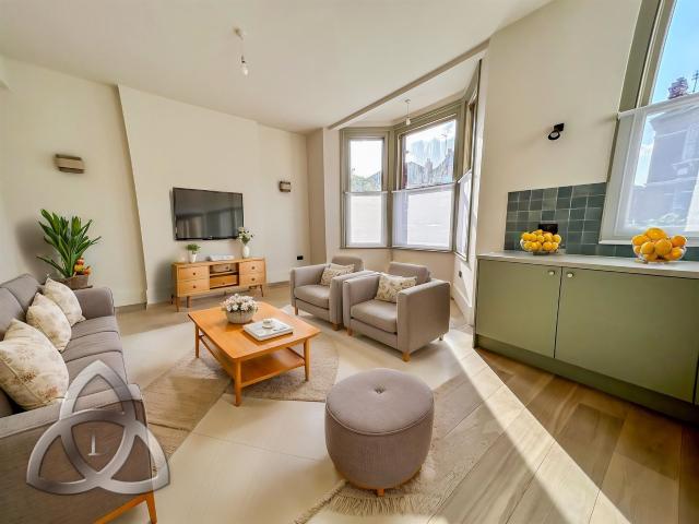 Apartment for rent in Dollis Hill, Greater London